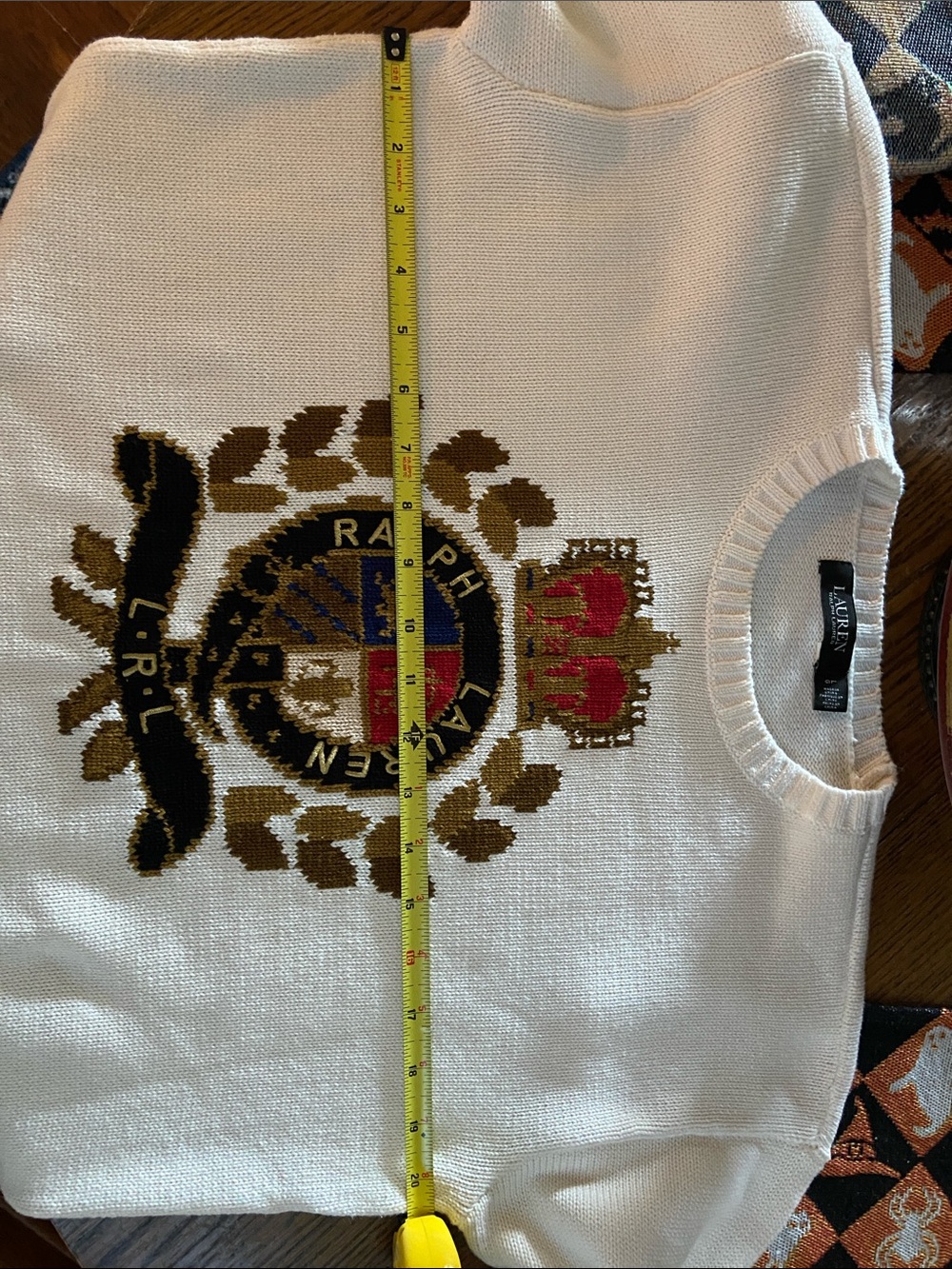 Ralph Lauren Cream Crewneck Sweater with Crest Motif - Picture 8 of 8